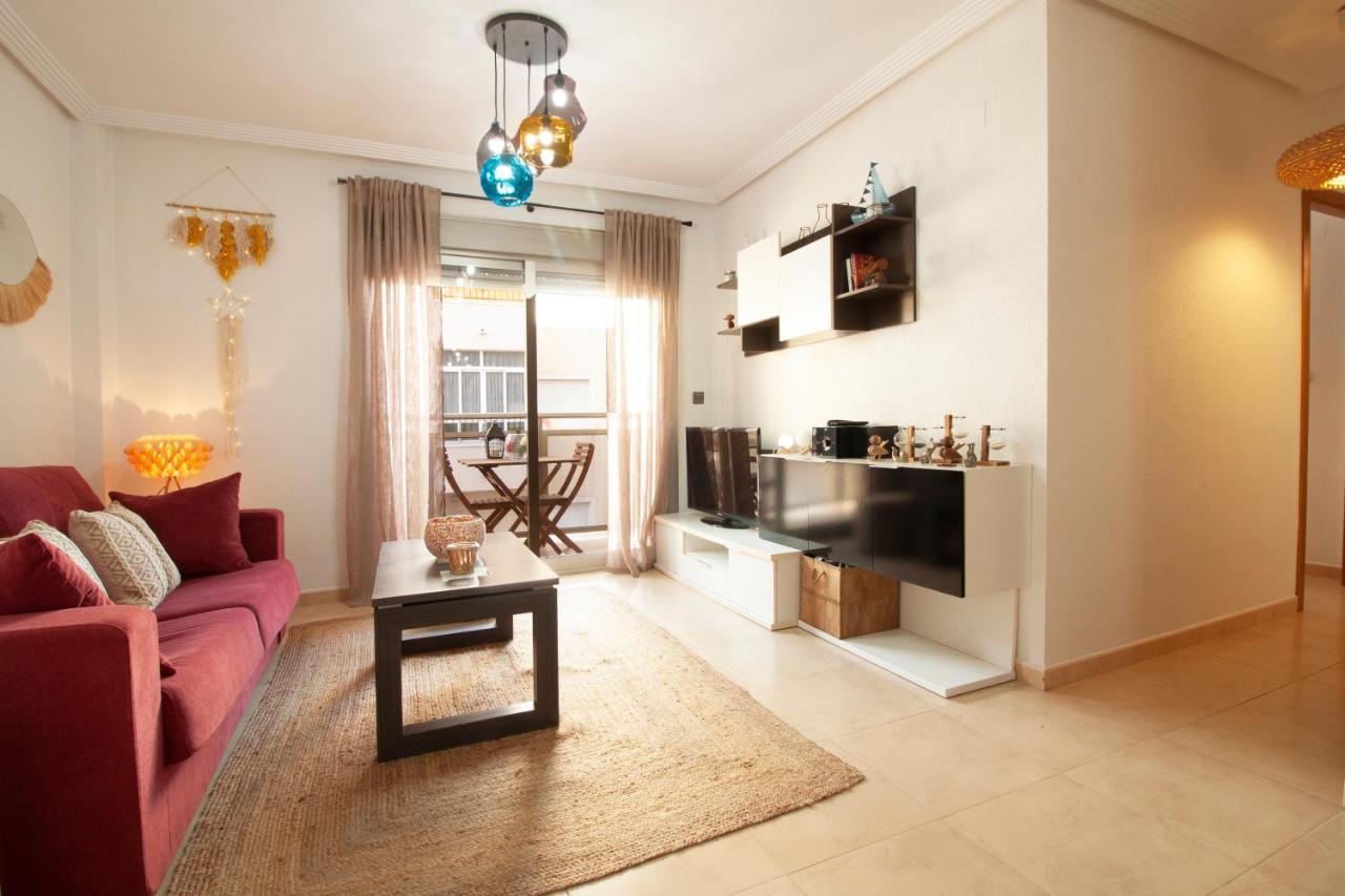 Апартаменты El Apartamento De Maria Jose Торевьиа Экстерьер фото