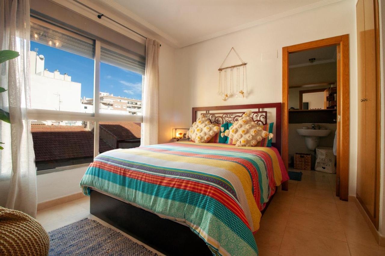 Апартаменты El Apartamento De Maria Jose Торевьиа Экстерьер фото