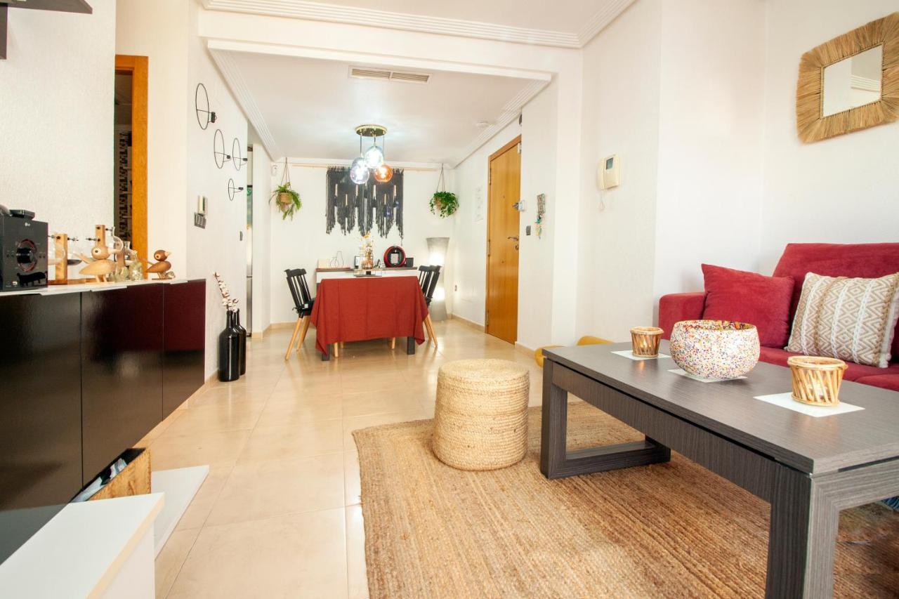 Апартаменты El Apartamento De Maria Jose Торевьиа Экстерьер фото