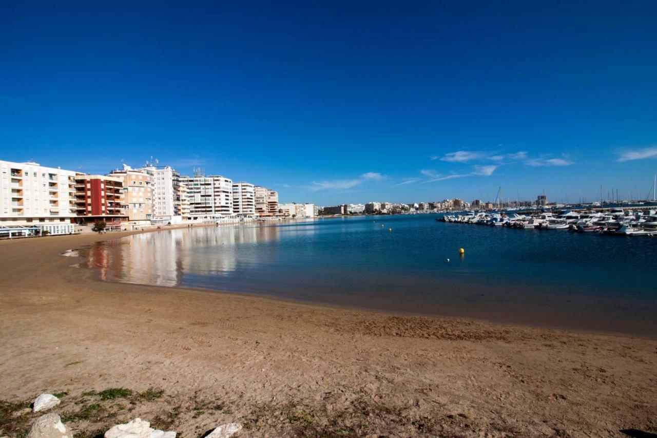 Апартаменты El Apartamento De Maria Jose Торевьиа Экстерьер фото